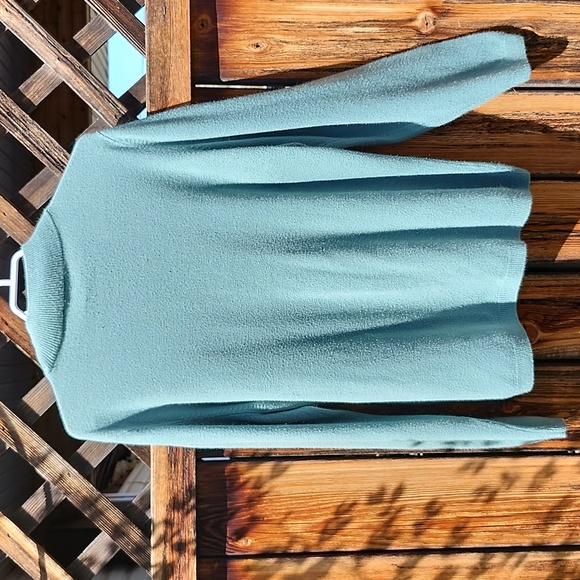 ⭐️Alia Green Sweater - Picture 7 of 8